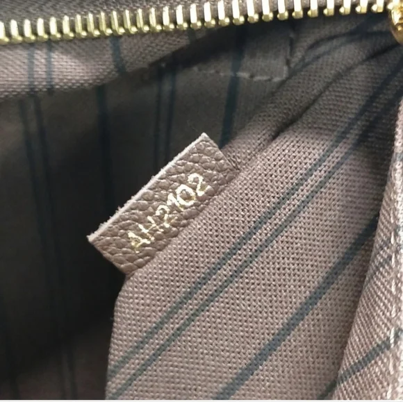 Louis Vuitton Citadine PM Monogram Empreinte Leather Shoulder Bag - Picture 7 of 15